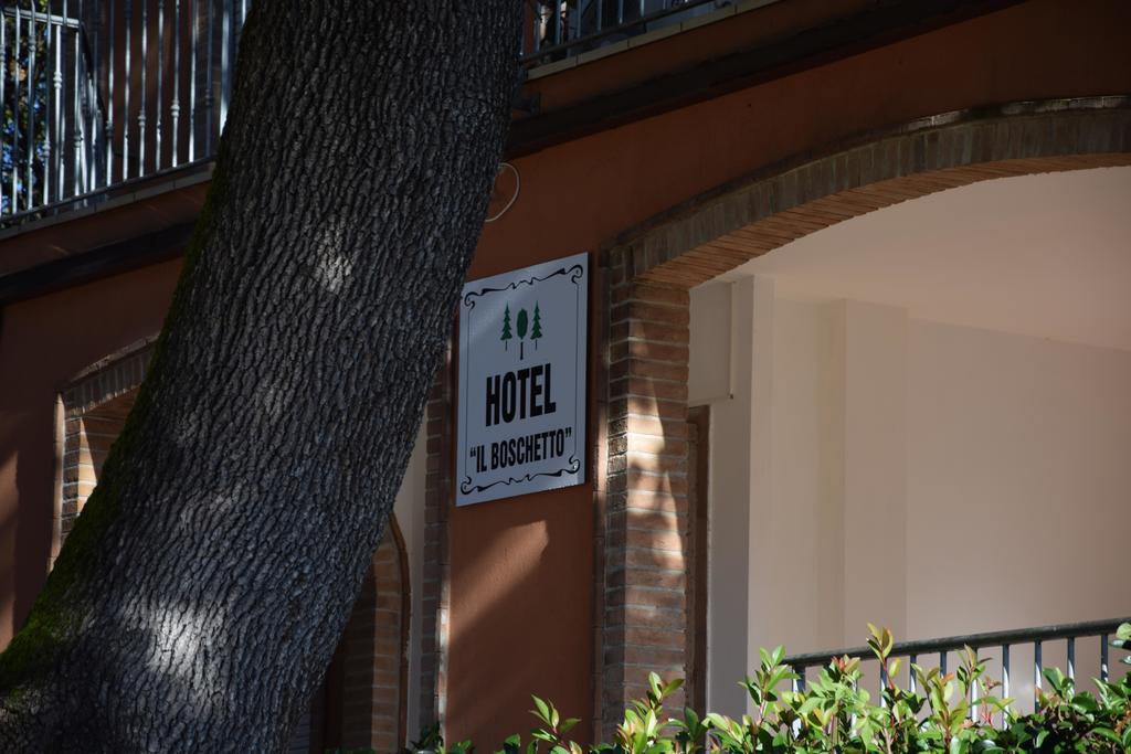 Hotel Il Boschetto Толентино Екстериор снимка